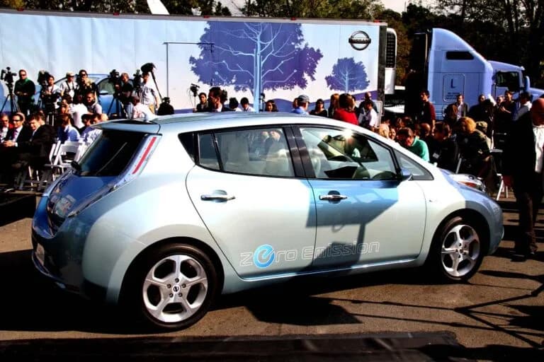 Nissan LEAF Zero Emissions Tour — image 3